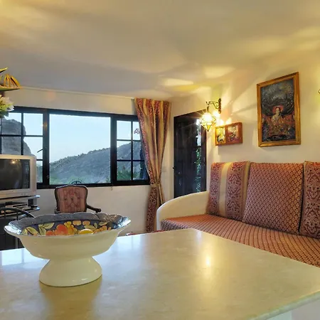 Castillo Bailey By Interhome Nyaraló